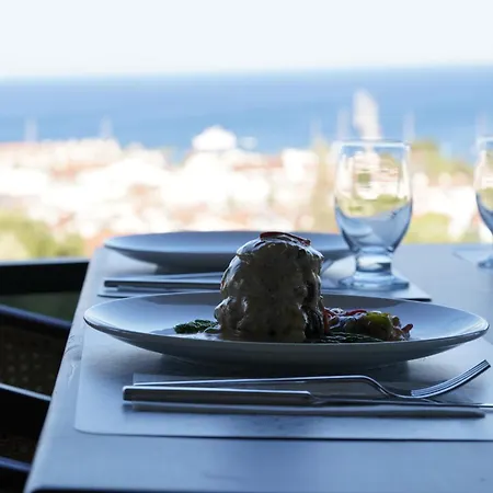 ホテル Luxury Boutuiqe 4*