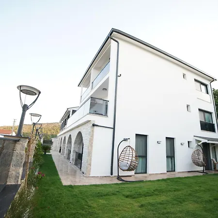 ホテル Luxury Boutuiqe