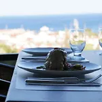 Hotel Luxury Boutuiqe 4*