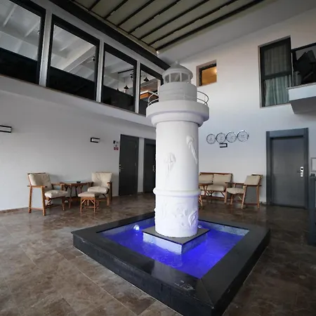 Luxury Boutuiqe Отель 4*